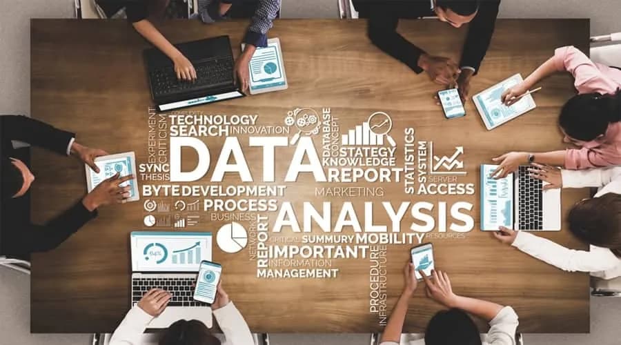 How Data Analytics Improves Business Decisions | VR NextGen